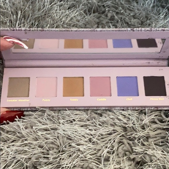 Dominique Cosmetics - Picture 2 of 2